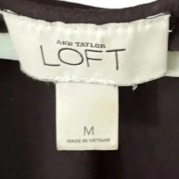 Ann Taylor LOFT Black Tank top size M - Picture 3 of 4